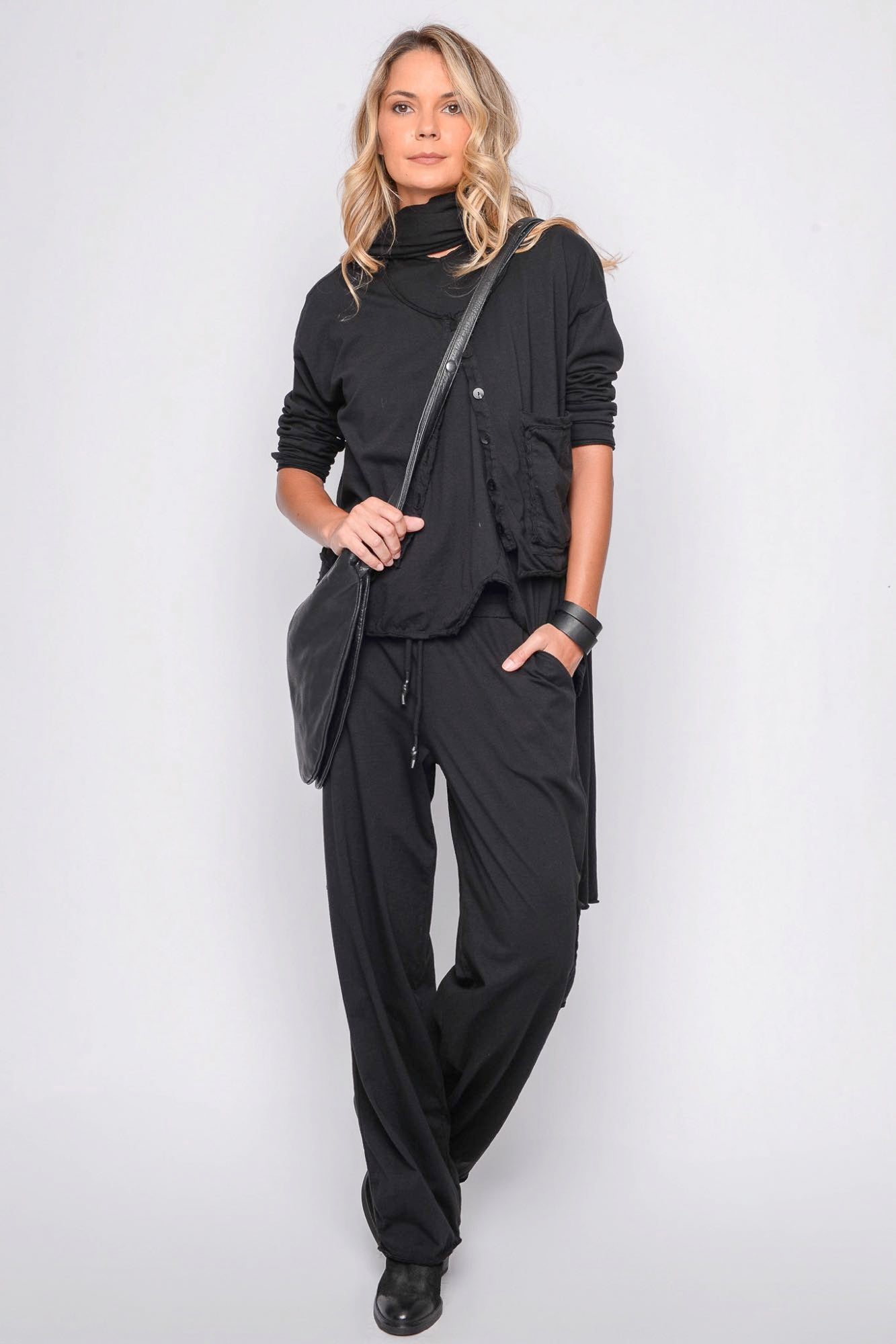 
                  
                    261.01.09 100% LIGHT JERSEY CO 100 BLACK
                  
                