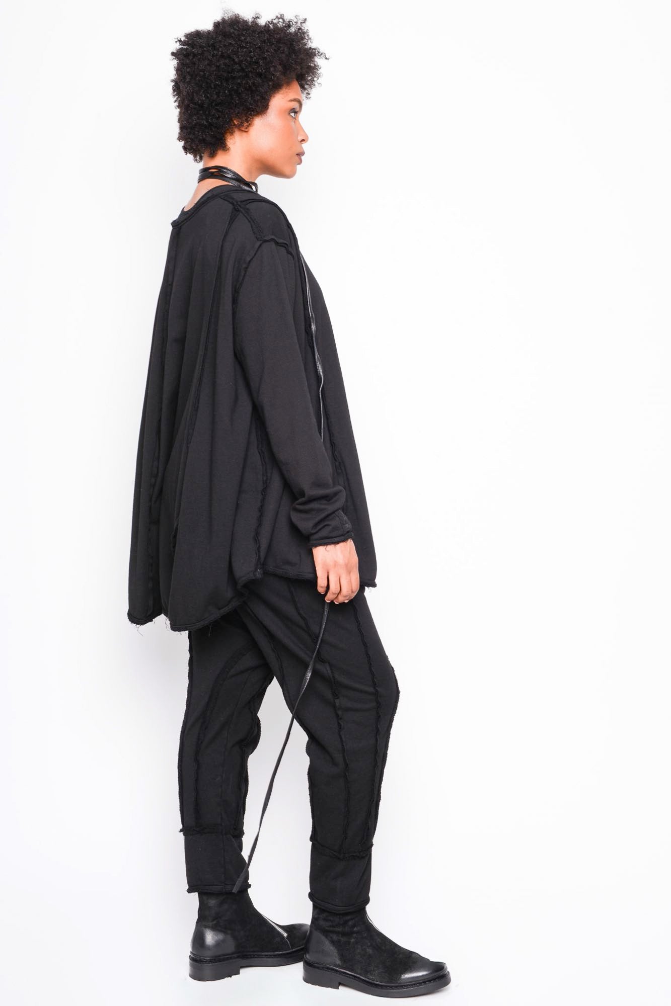 
                  
                    262.03.04 RV100 BLACK
                  
                