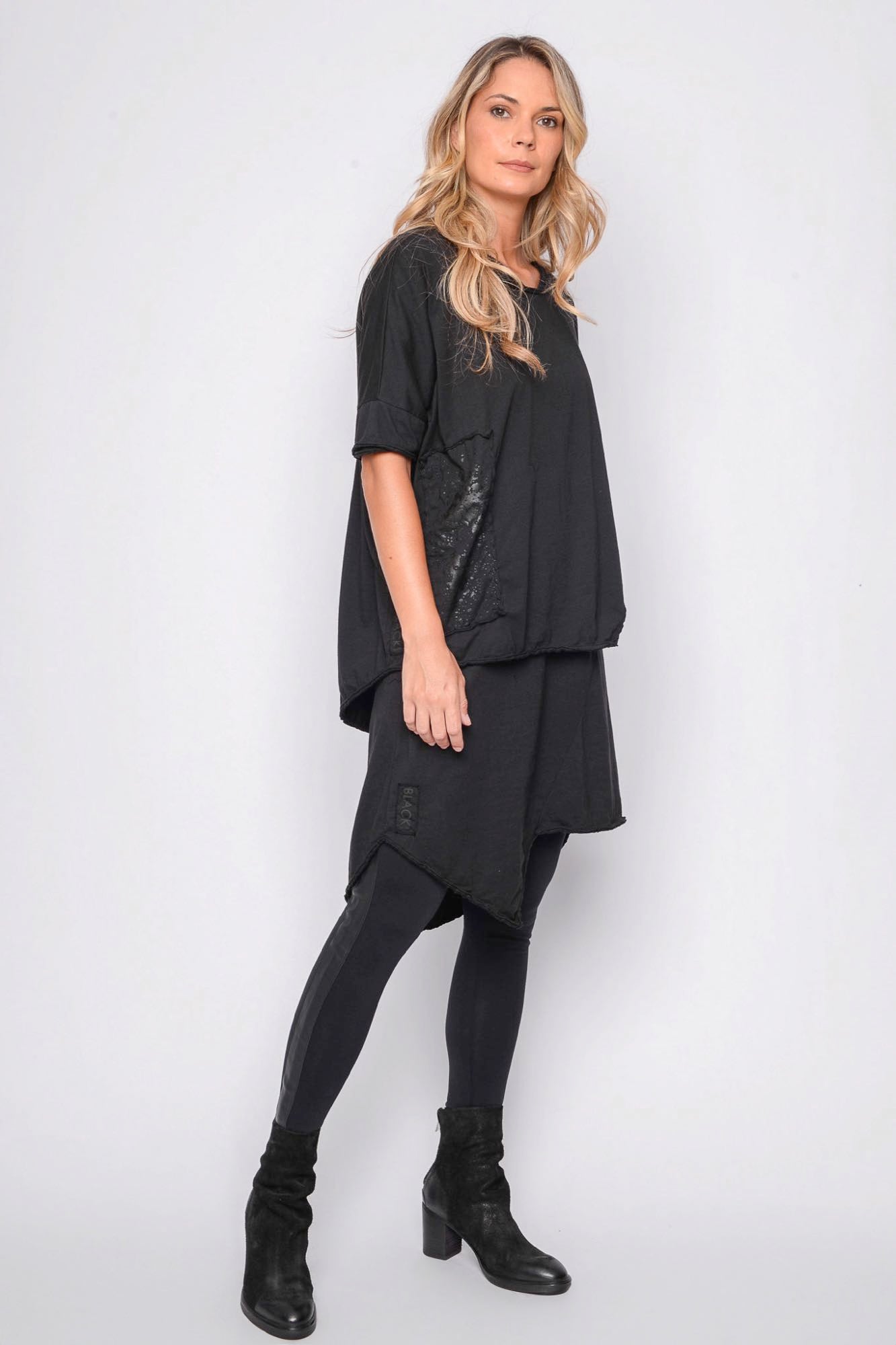 
                  
                    261.01.03 100% LIGHT JERSEY CO 100 BLACK
                  
                