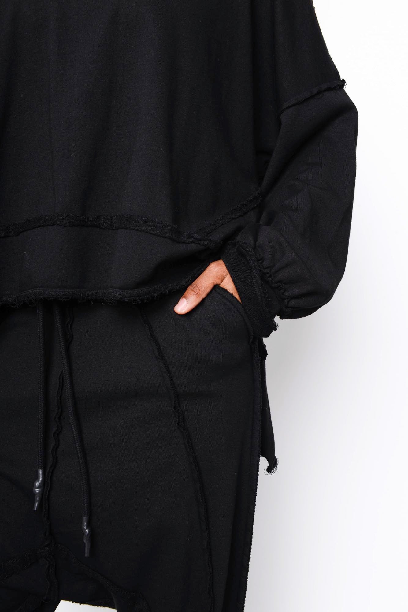 
                  
                    262.03.02 RV100 BLACK
                  
                