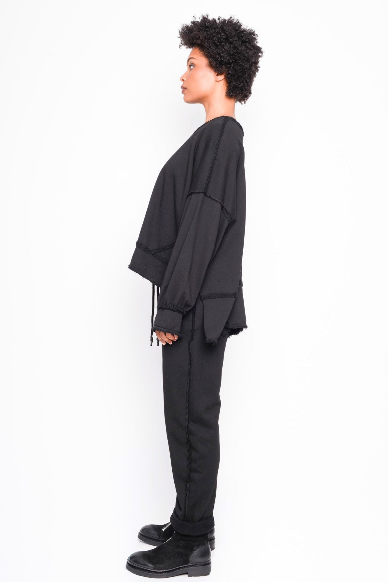
                  
                    262.03.06 RV100 BLACK
                  
                
