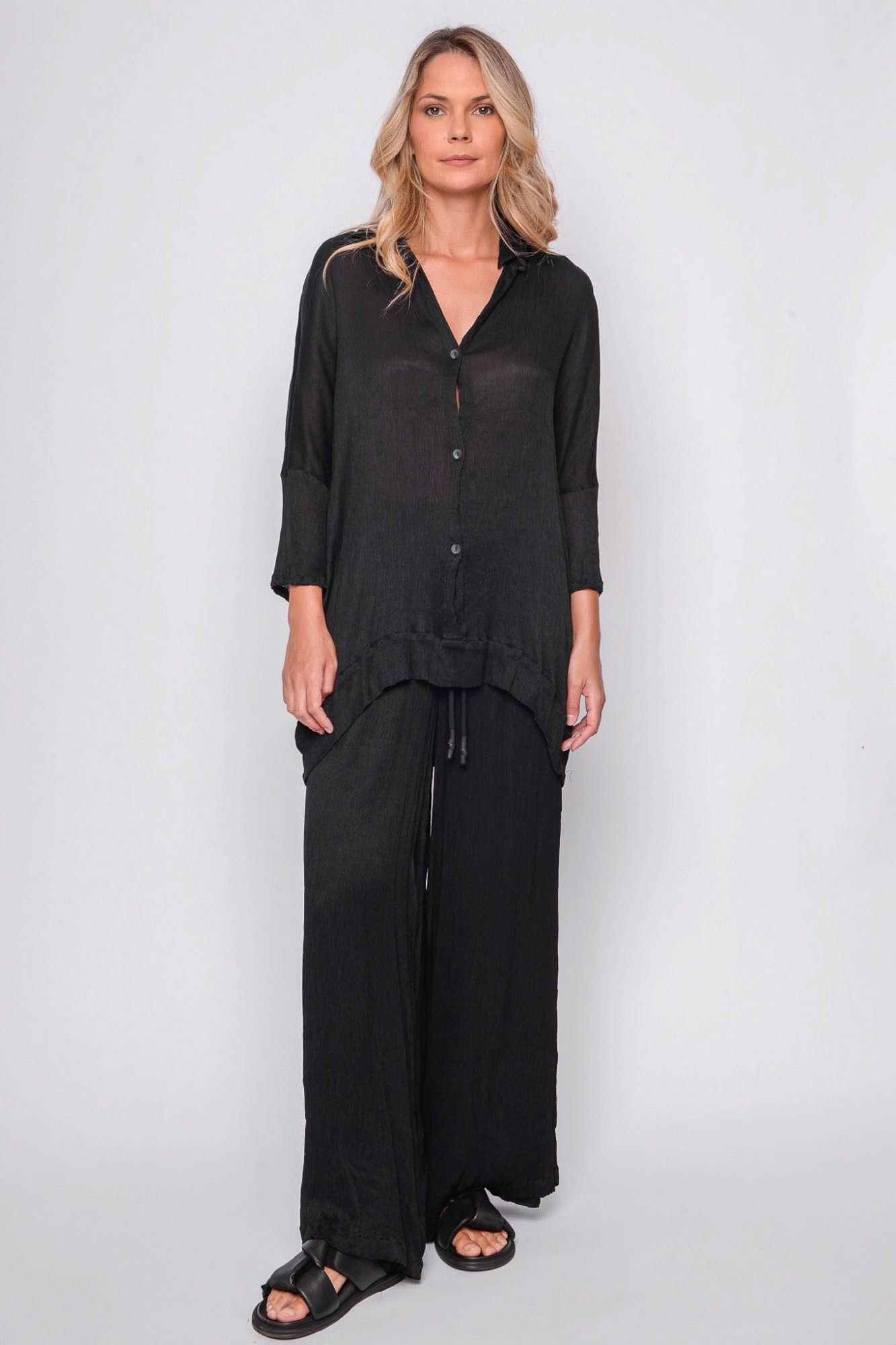 
                  
                    261.11.03 100% MODAL CRINKLE 100 BLACK
                  
                