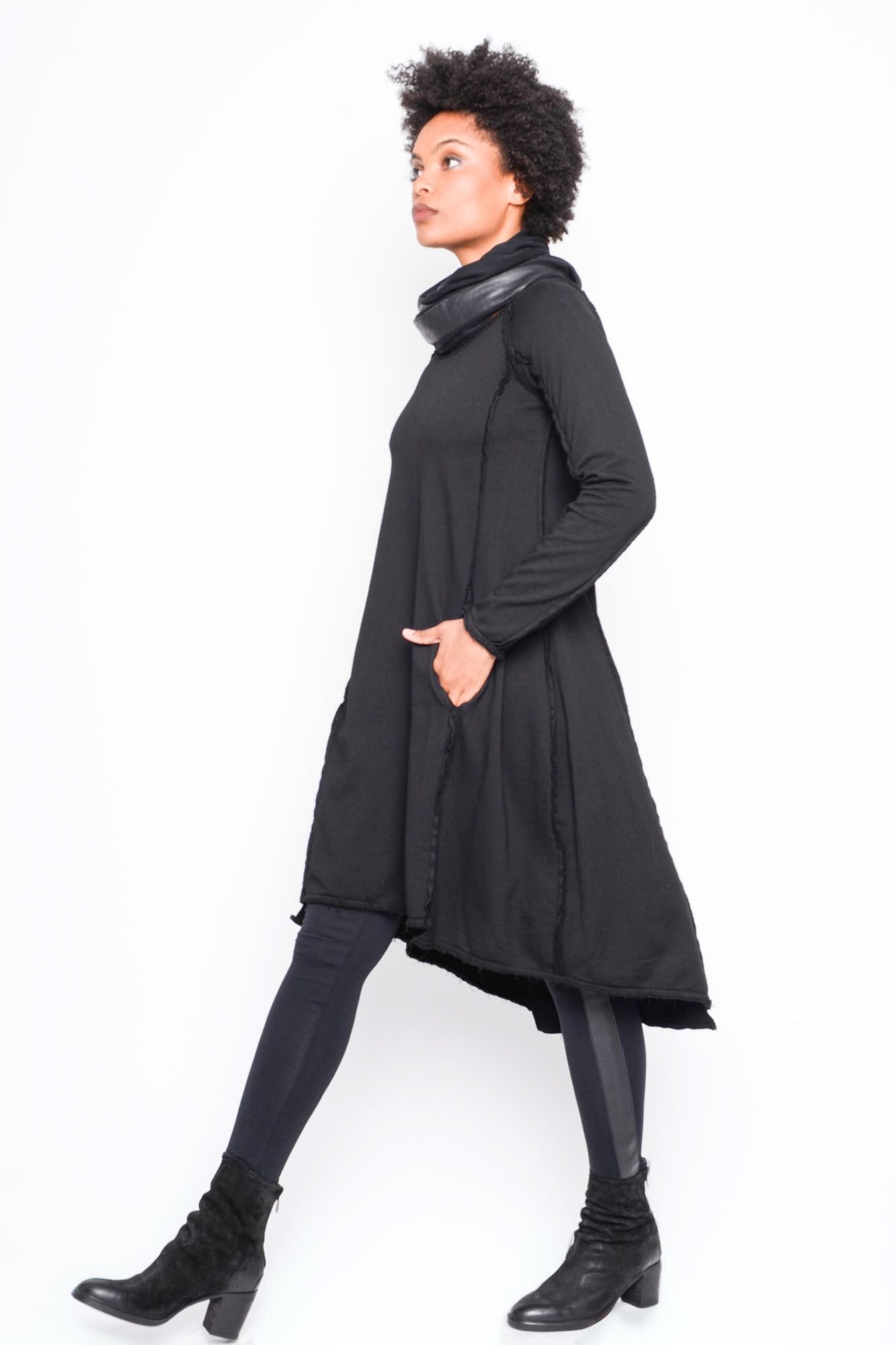 
                  
                    262.03.08 RV100 BLACK
                  
                