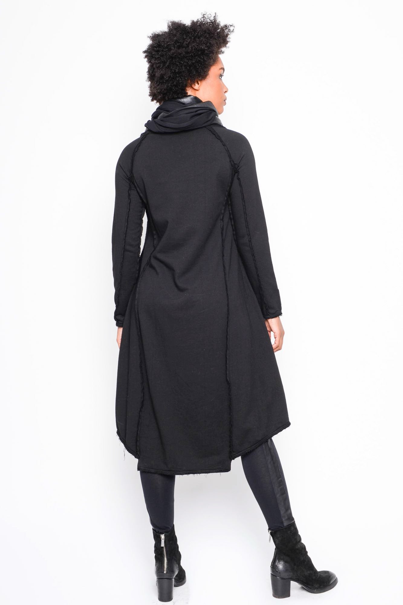 
                  
                    262.03.08 RV100 BLACK
                  
                