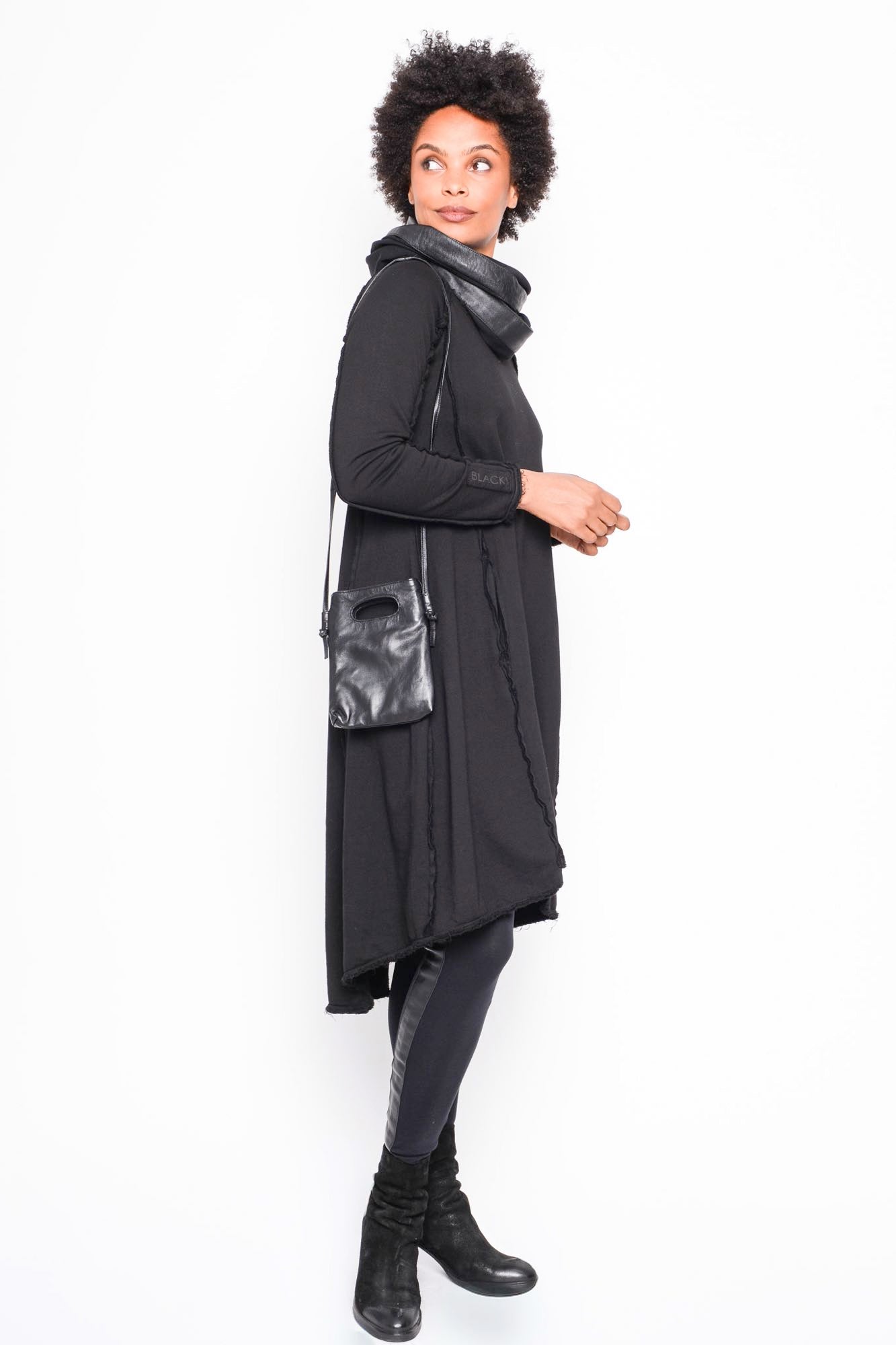 
                  
                    B40.262.40.13 100 BLACK
                  
                