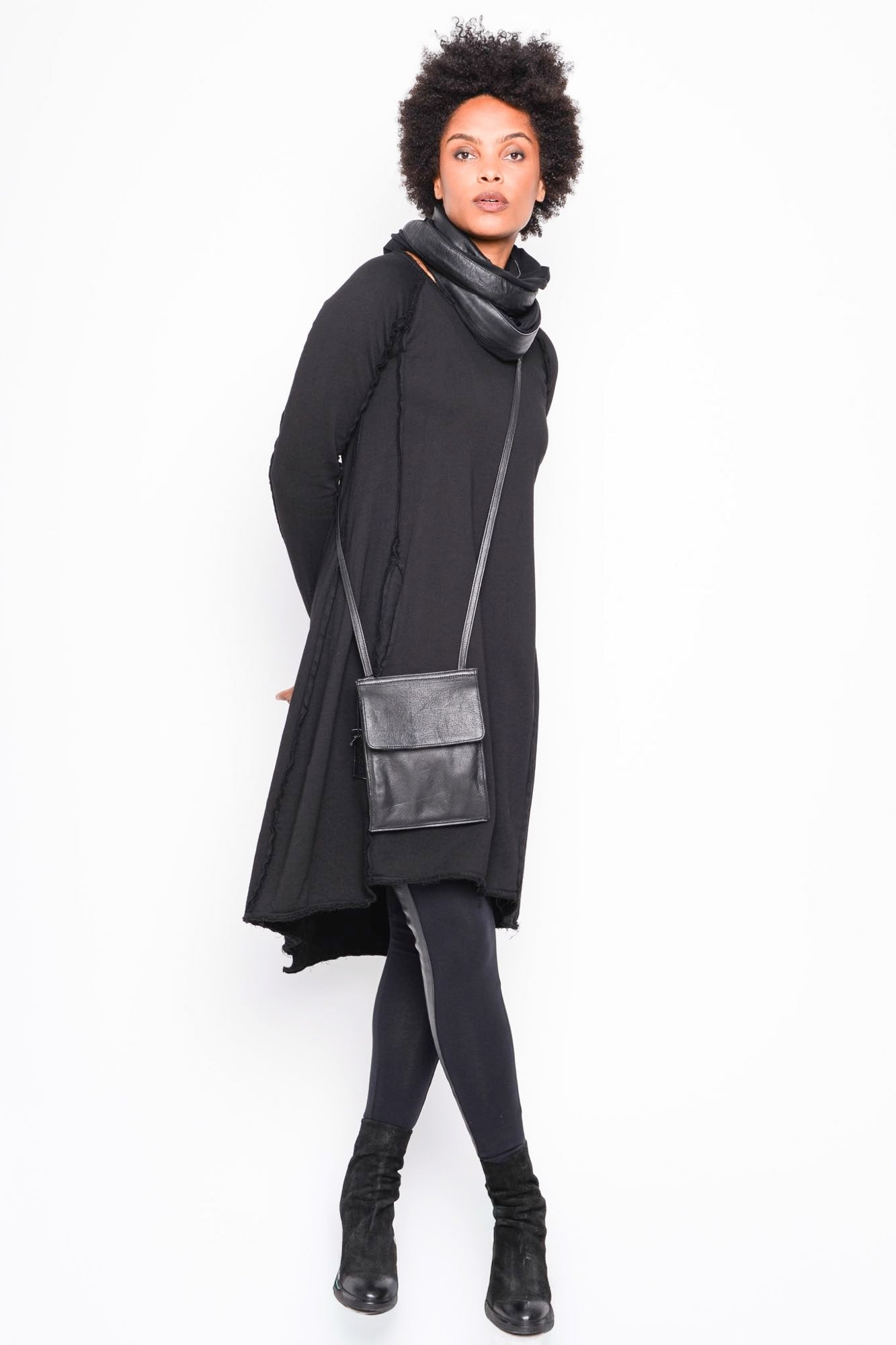 
                  
                    B40.262.40.11 100 BLACK
                  
                