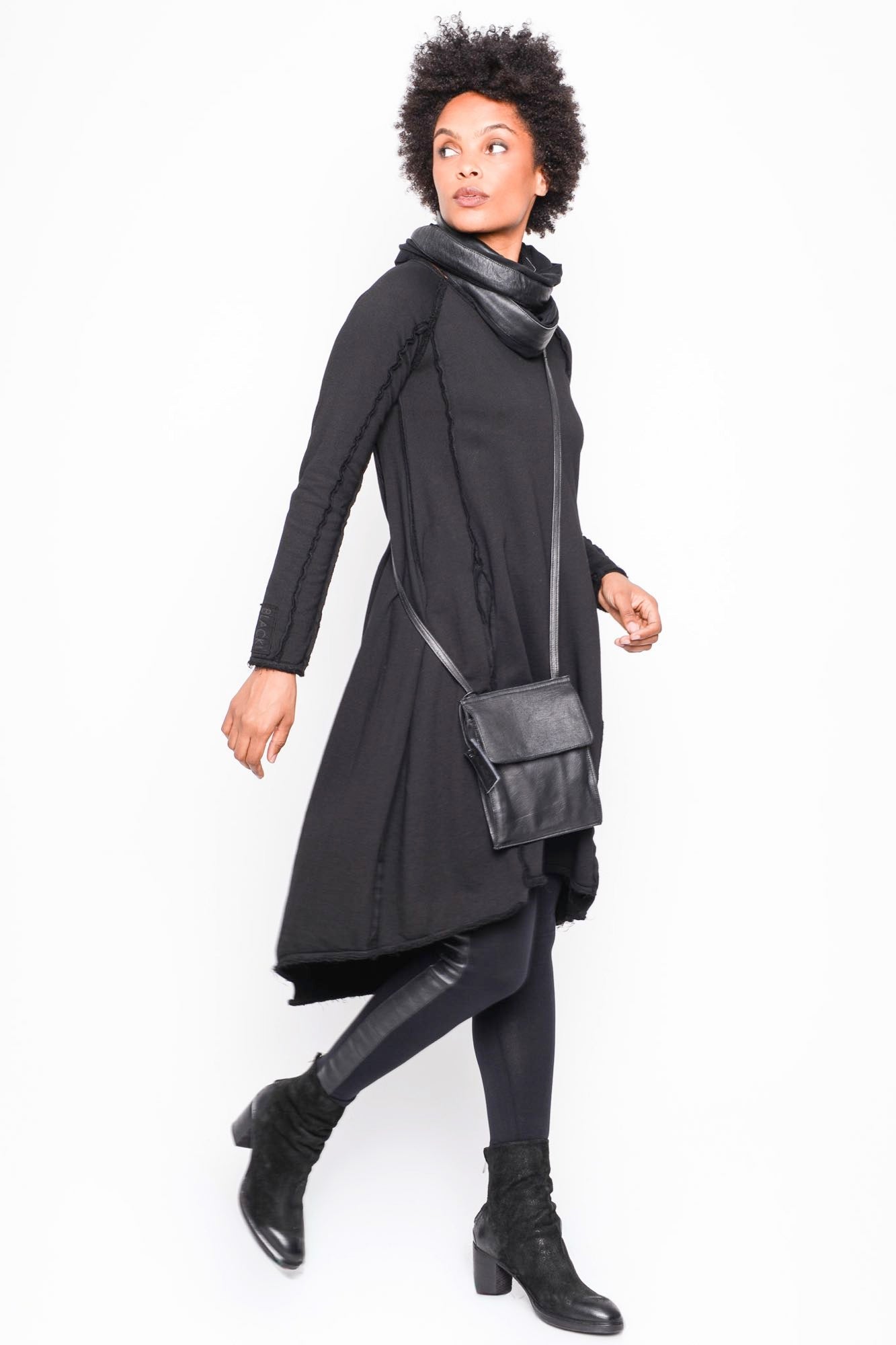 
                  
                    B40.262.40.11 100 BLACK
                  
                