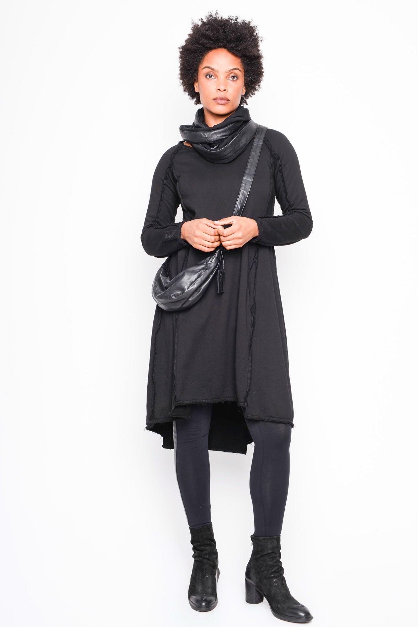 
                  
                    262.03.08 RV100 BLACK
                  
                