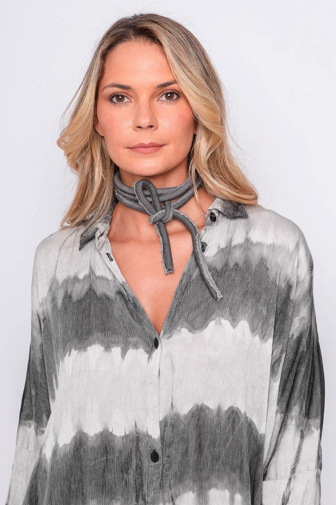 
                  
                    261.11.02 100% MODAL CRINKLE 119 TIE DYE
                  
                