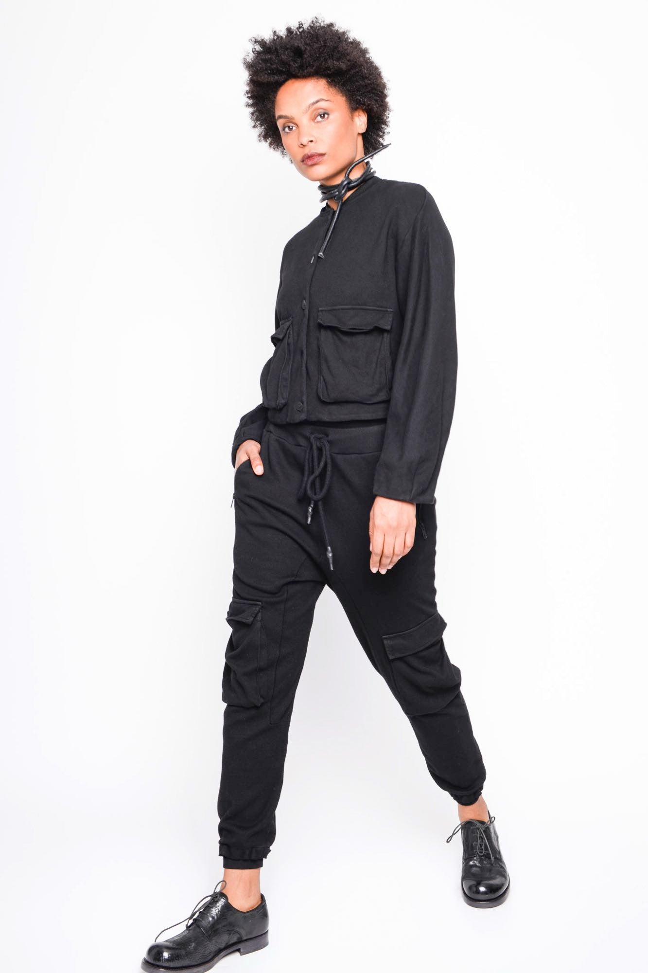 
                  
                    262.01.01 RV100 BLACK
                  
                