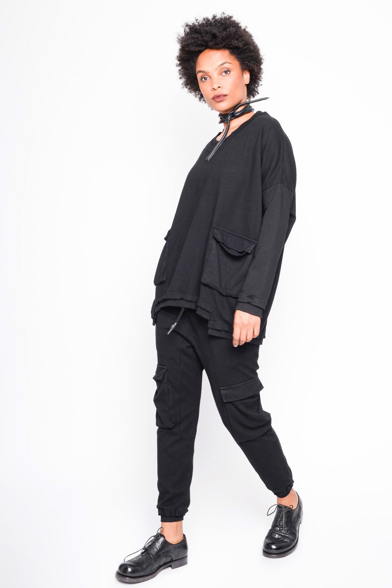 
                  
                    262.01.07 RV100 BLACK
                  
                