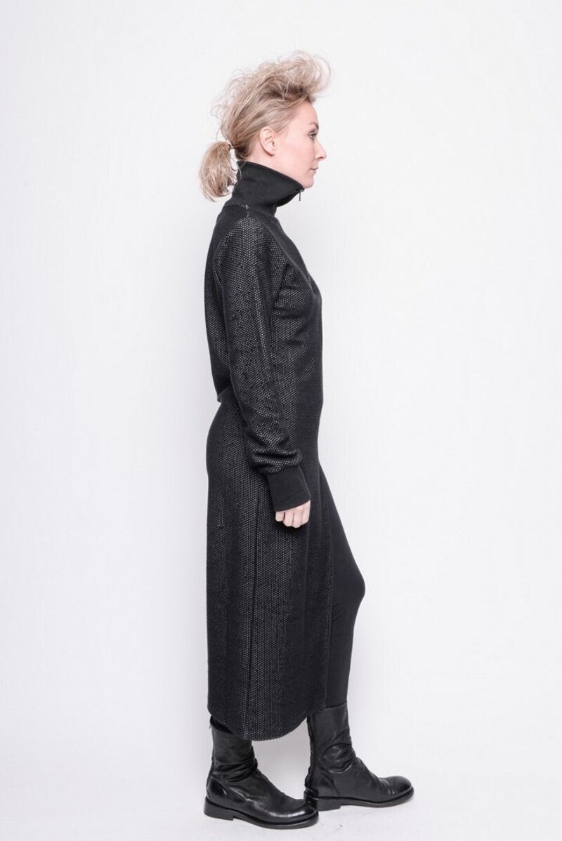 
                  
                    202.02.05 DRESS COLLECTABLE 100% COTTON BLACK AND GREY
                  
                