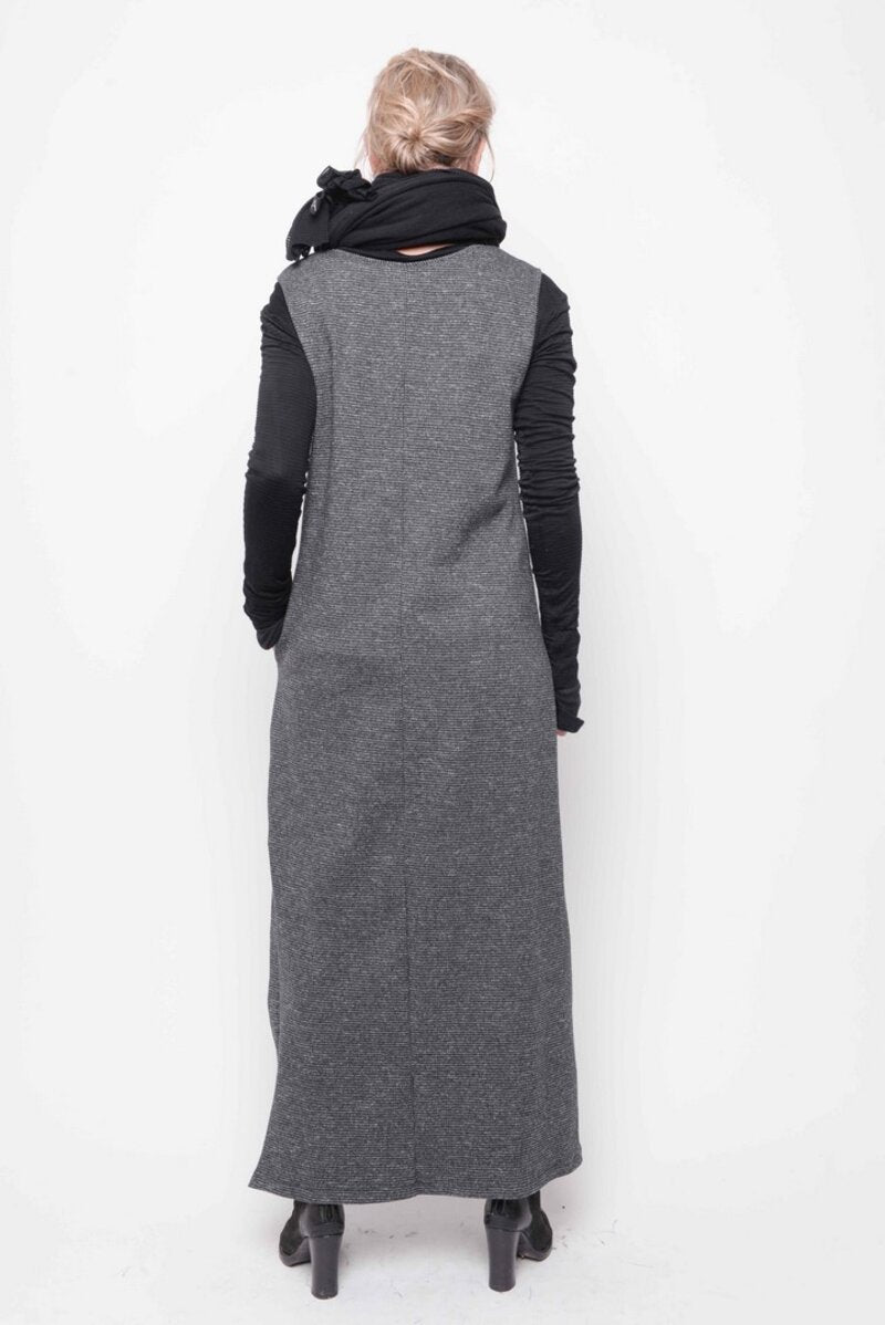 
                  
                    192.04.04 JOLLY 87%COTTON/11%PA/2%EA BLACK
                  
                