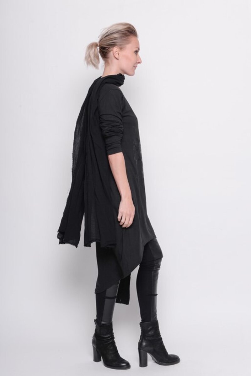 
                  
                    202.23.03 Dress GRAFFITI 60% COTTON 40% MODAL BLACK
                  
                