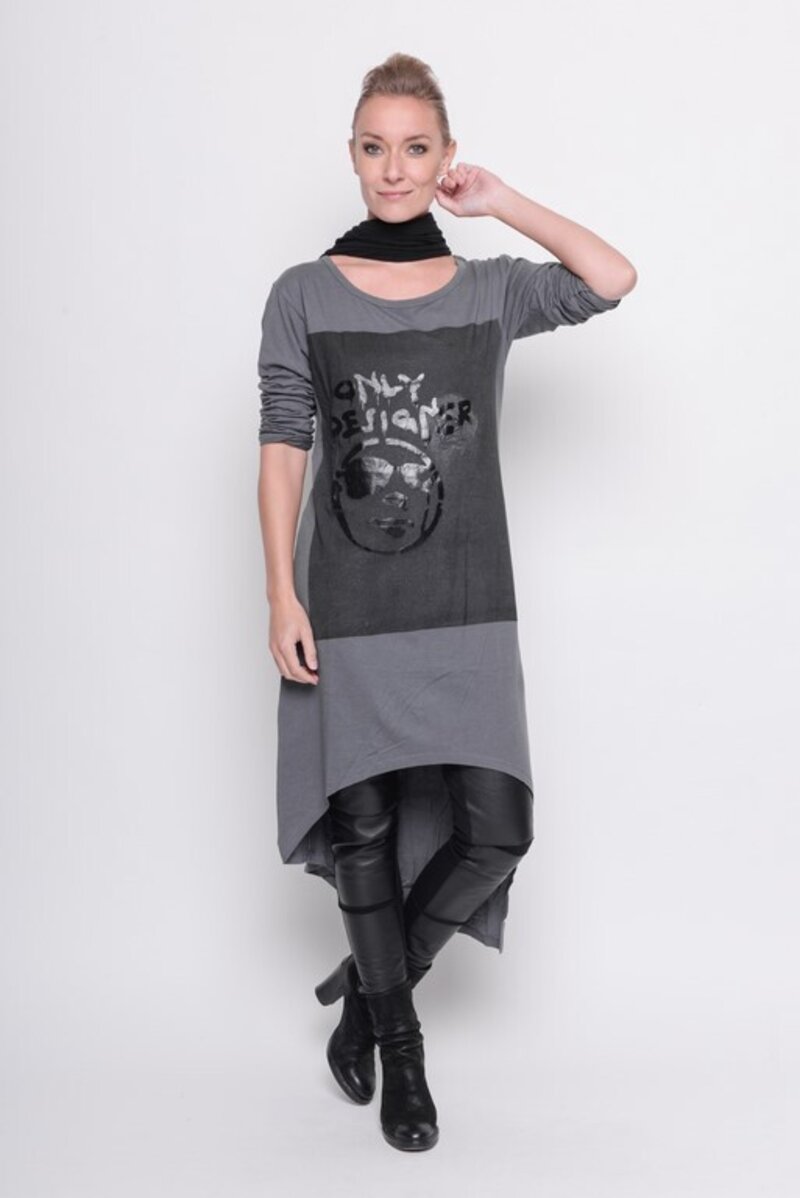 
                  
                    202.23.03 Dress ONLY DESIGNER 60% COTTON 40% MODAL GREY
                  
                