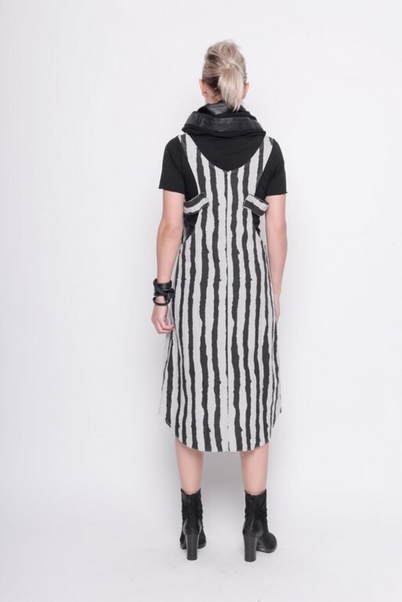
                  
                    211.18.05 Dress Face To Face 100% Cotton Stripe
                  
                