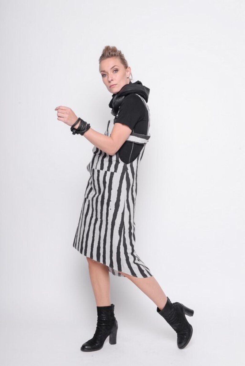 
                  
                    211.18.05 Dress Face To Face 100% Cotton Stripe
                  
                