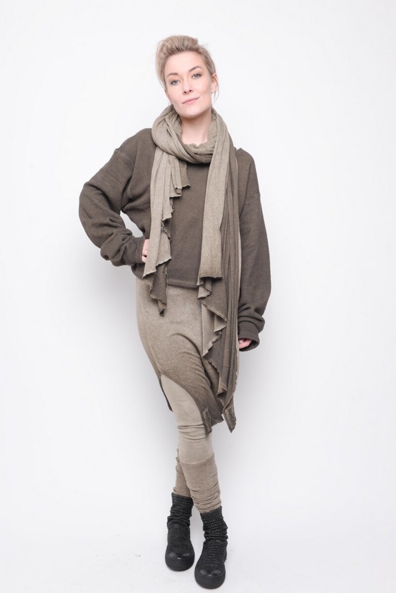 
                  
                    192.06.01 CHER 100% COTTON THIN OLIVE
                  
                