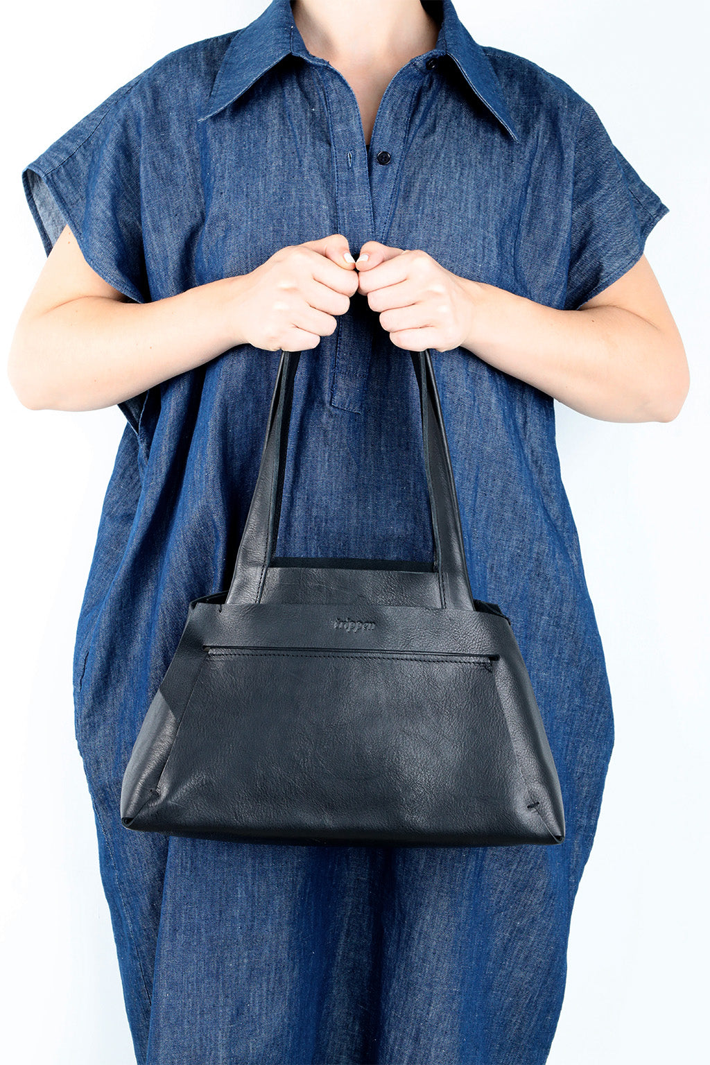
                  
                    TRIPPEN BAG ORIGAMI B WAW BLACK 100% LEATHER
                  
                
