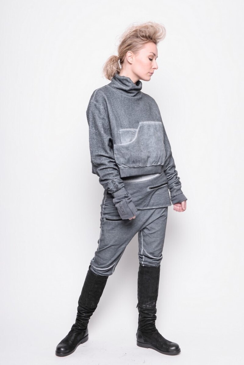 
                  
                    202.03.02 PANT CONTEMPORARY 100% COTTON COLD DYE SLATE GREY
                  
                