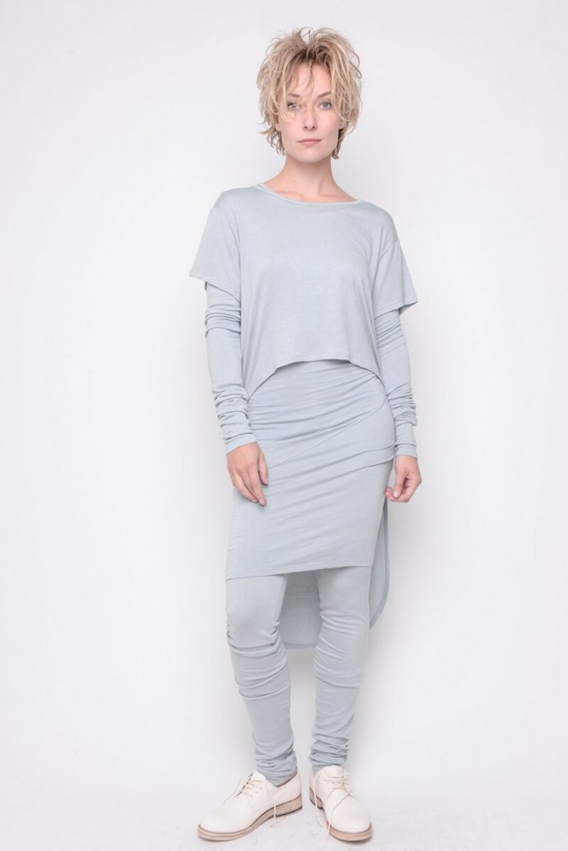 
                  
                    191.18.07 FAMILAIR 90% MODAL/ 7% LYCRA STONE
                  
                