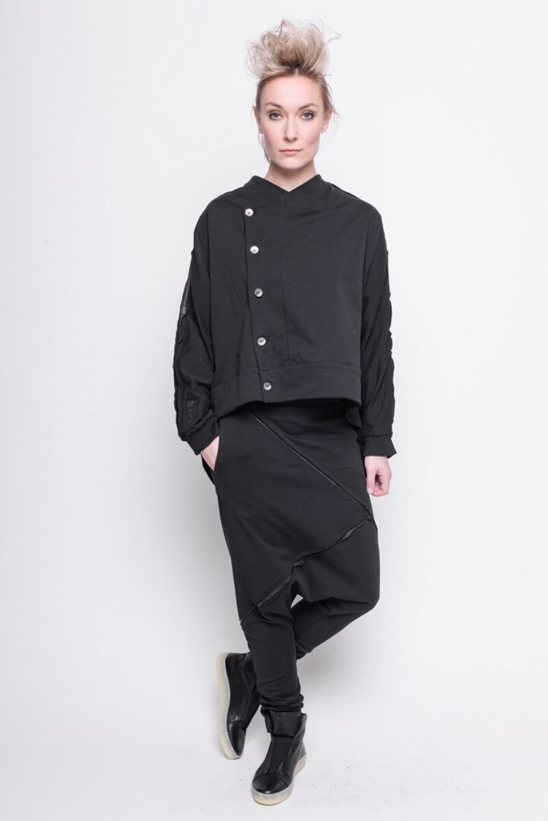 
                  
                    202.07.02 PANT FIGURAL 100% CO 100% PINETEX PLAIN BLACK
                  
                