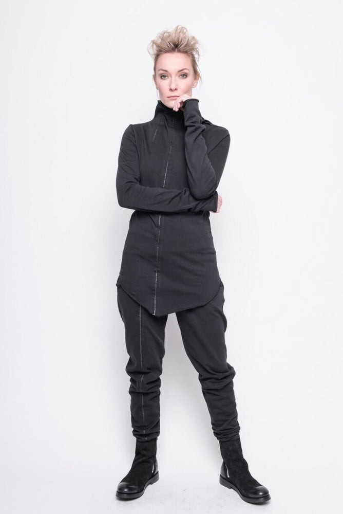 
                  
                    202.07.03 PANT FLUID 100% CO 100% PINETEX PLAIN BLACK
                  
                