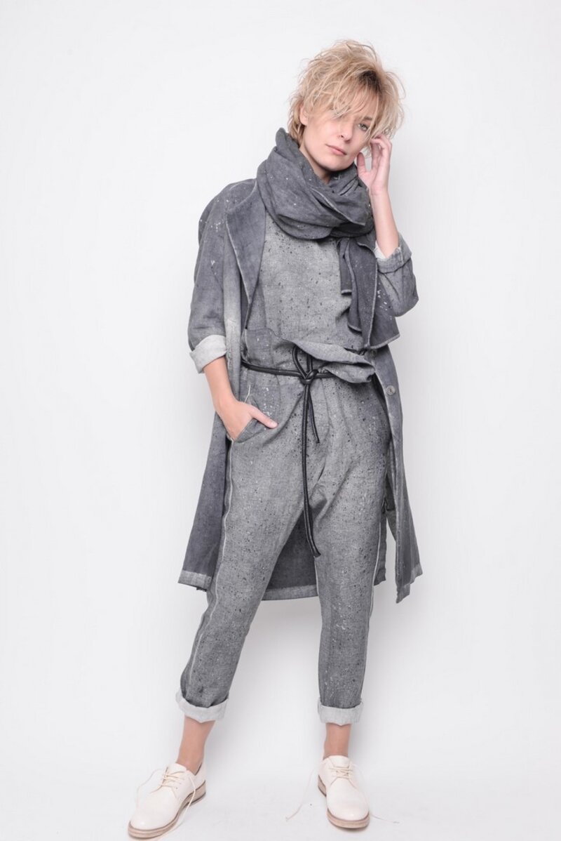 
                  
                    191.25.03 GLOW 100% LINNEN GREY
                  
                