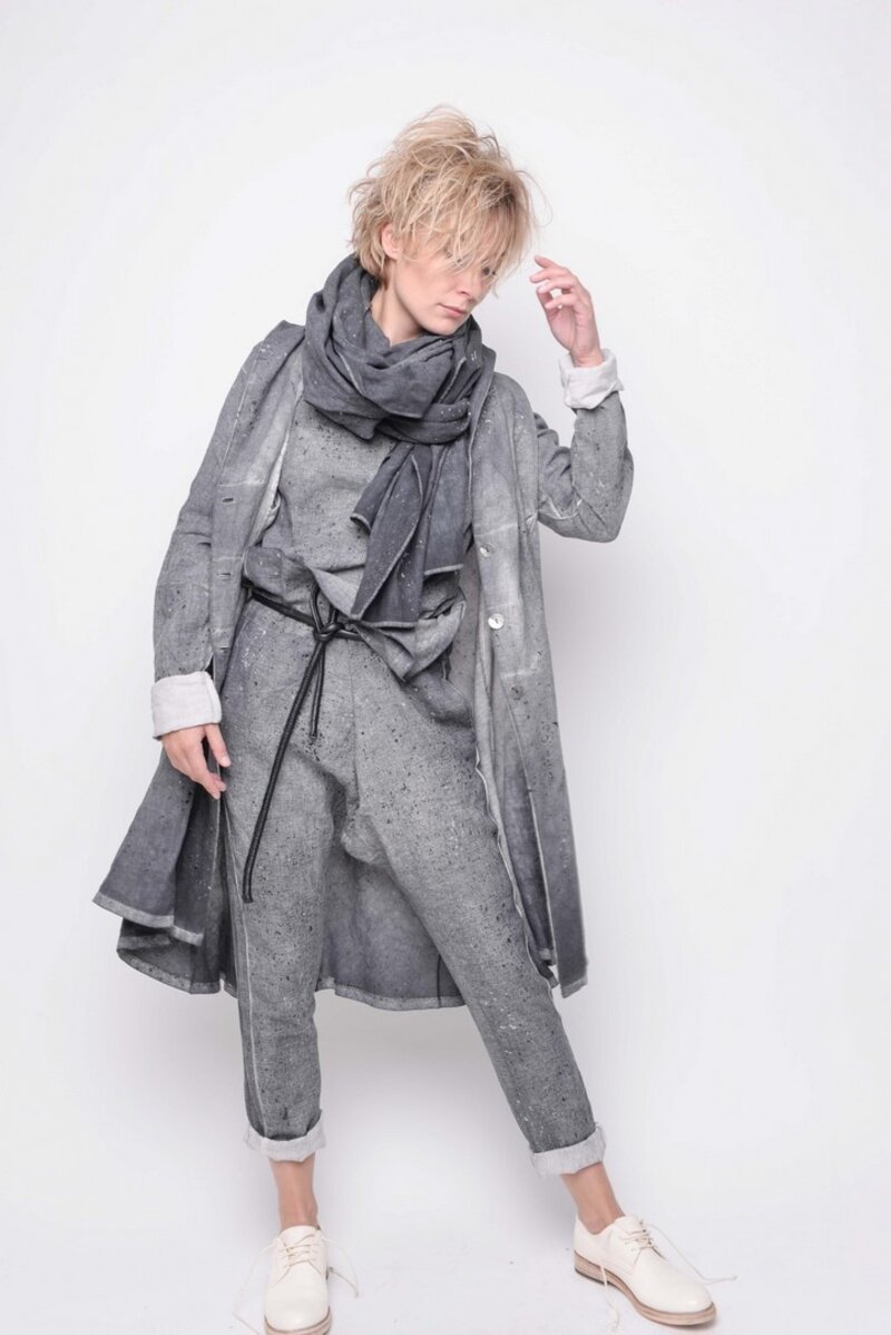 
                  
                    191.25.03 GLOW 100% LINNEN GREY
                  
                