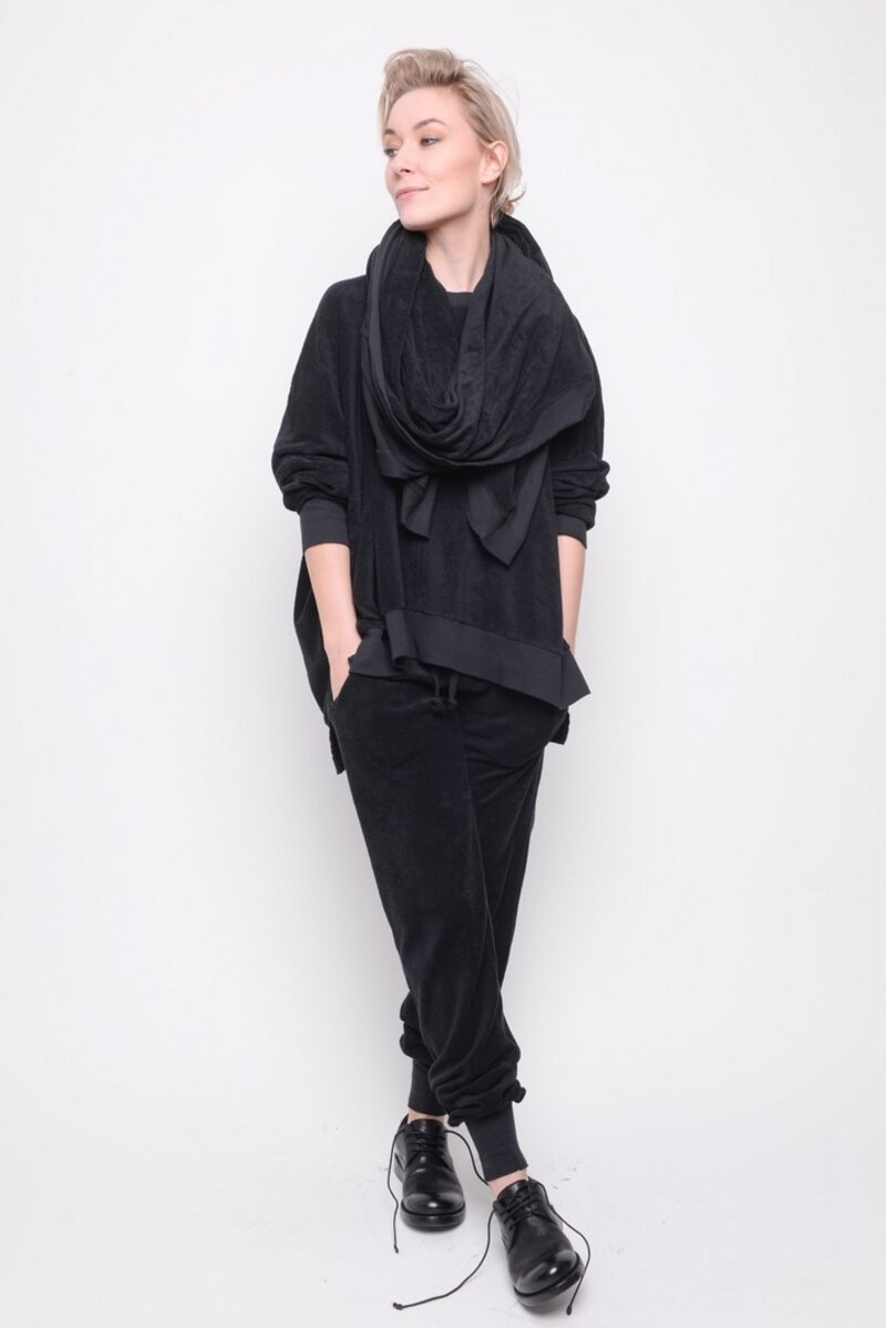 
                  
                    192.02.04 INVOLVED TOWEL 100% COTTON BLACK
                  
                