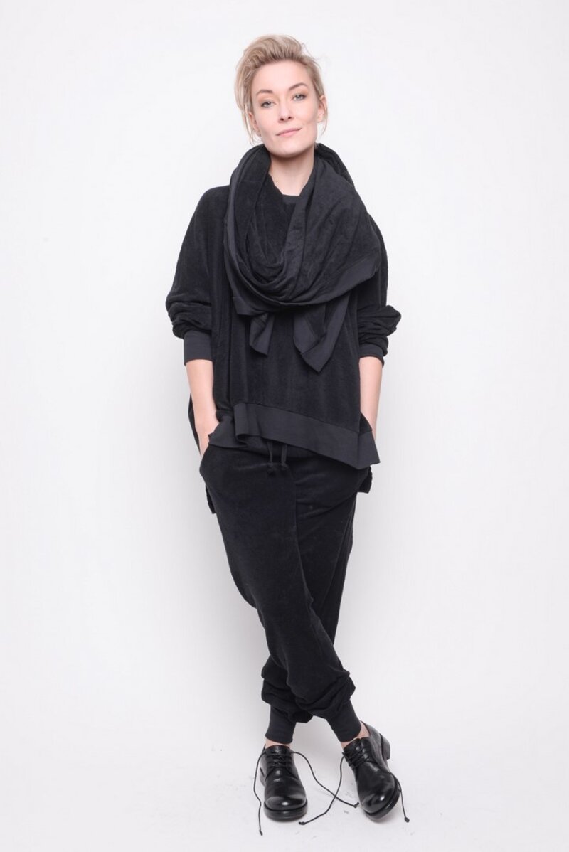 
                  
                    192.02.04 INVOLVED TOWEL 100% COTTON BLACK
                  
                
