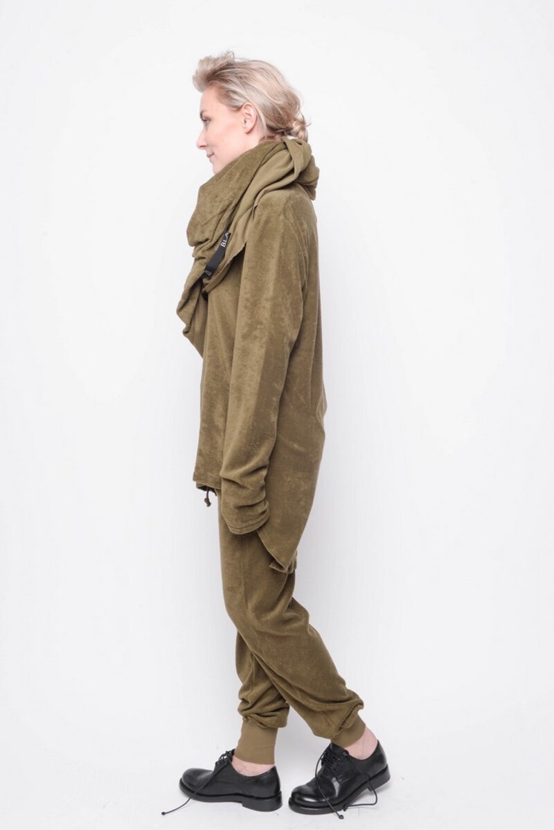 
                  
                    192.02.04 INVOLVED TOWEL 100% COTTON OLIVE
                  
                