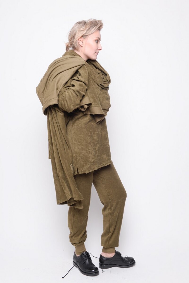 
                  
                    192.02.04 INVOLVED TOWEL 100% COTTON OLIVE
                  
                
