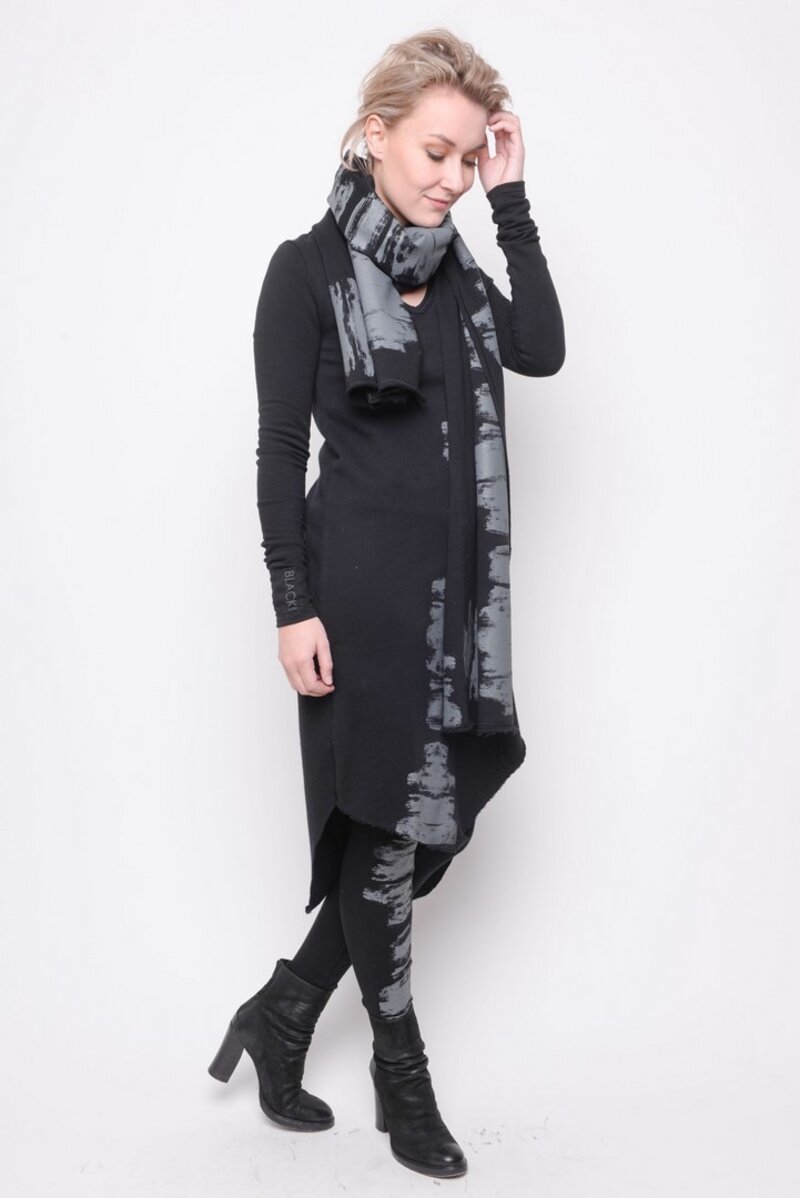 
                  
                    192.05.05 JUBILINGO 100% COTTON BLACK PRINT
                  
                