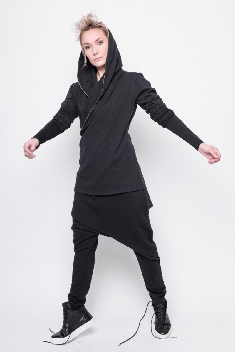 
                  
                    202.20.03 Pant Stunning 100% COTTON PLAIN BLACK
                  
                