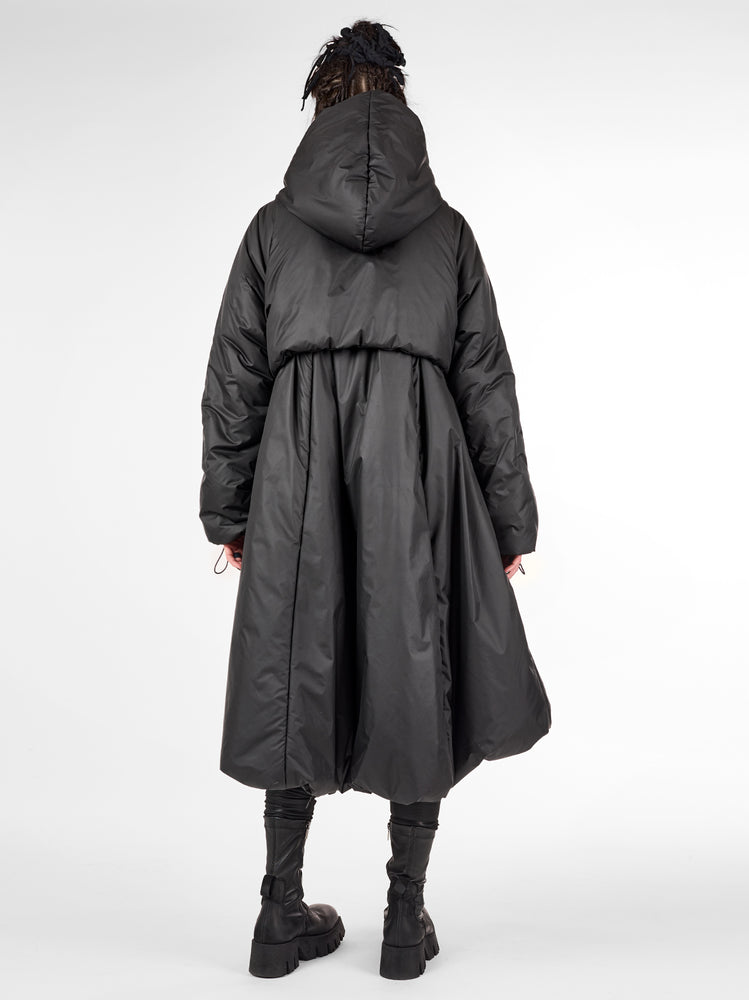 
                  
                    STUDIO B3 COAT AND GILET SONYA RBB 1997
                  
                