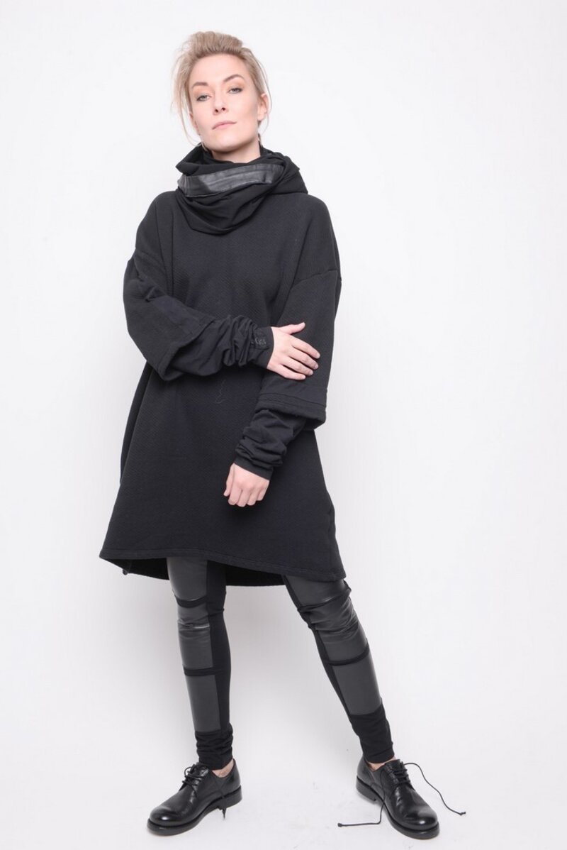 
                  
                    192.01.03 IN-LOVE BAQUETTE 100% COTTON BLACK
                  
                