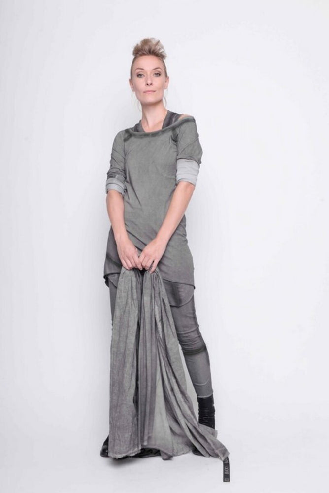 
                  
                    211.05.03 Slipdress Energic 96% org CO/4%elastan COLD DYE GREY with BLACK SPRAY
                  
                