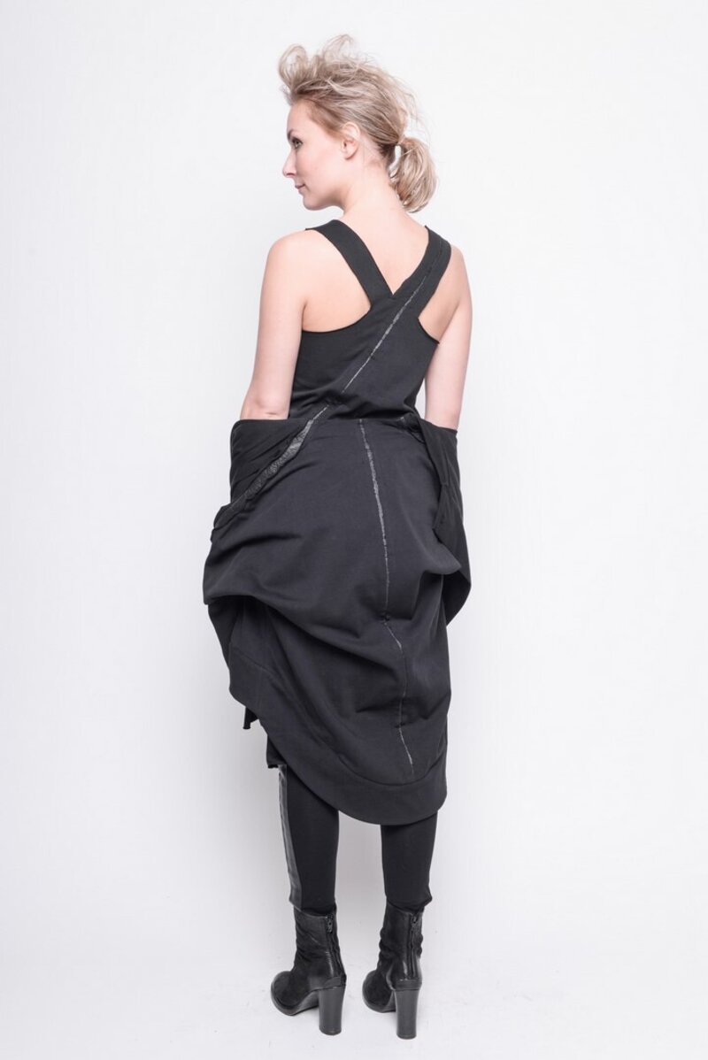 
                  
                    202.07.04 SLIPDRESS FREELANCE 100% CO 100% PINETEX PLAIN BLACK
                  
                