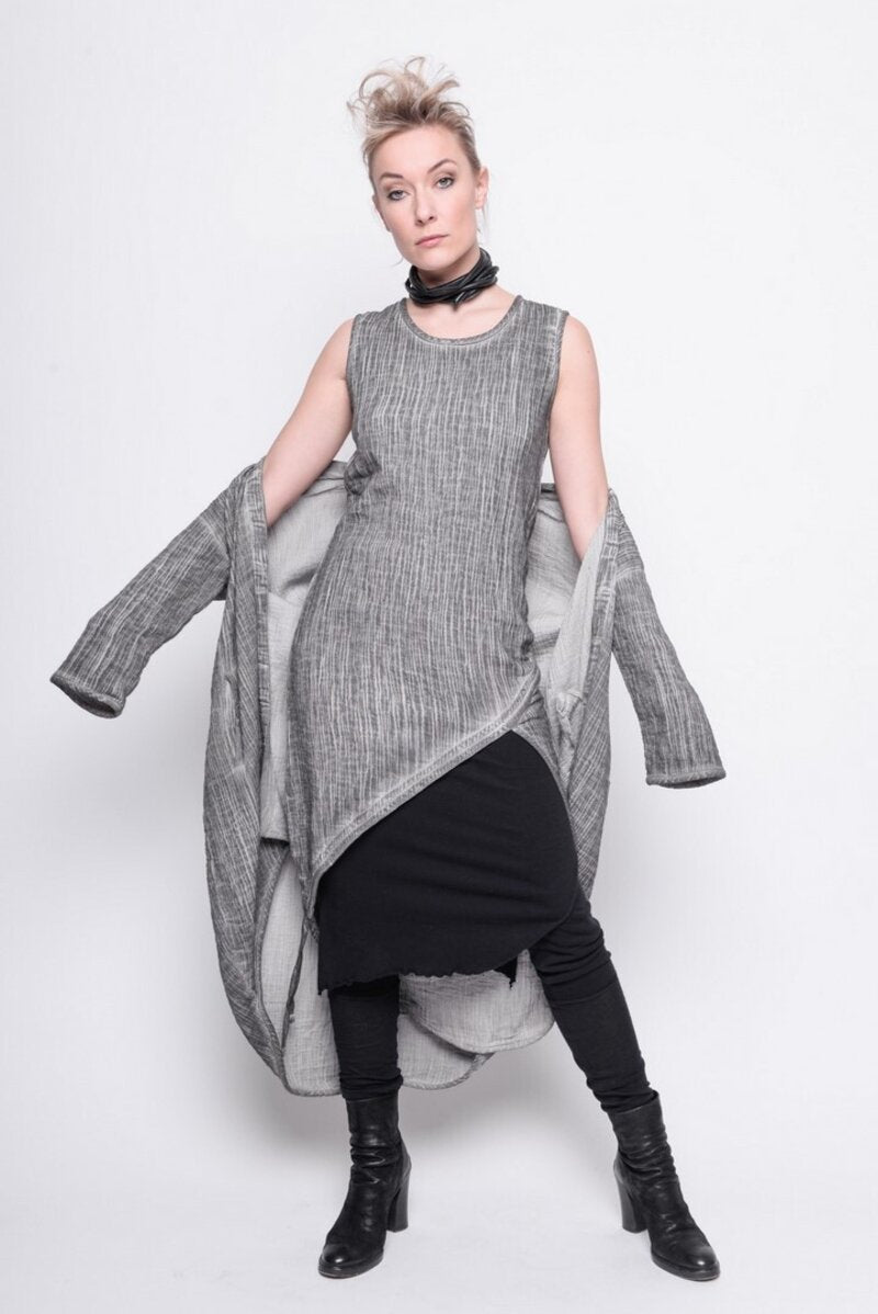 
                  
                    202.16.04 SLIPDRESS ORGANIC 100% COTTON COLD DYE GREY
                  
                