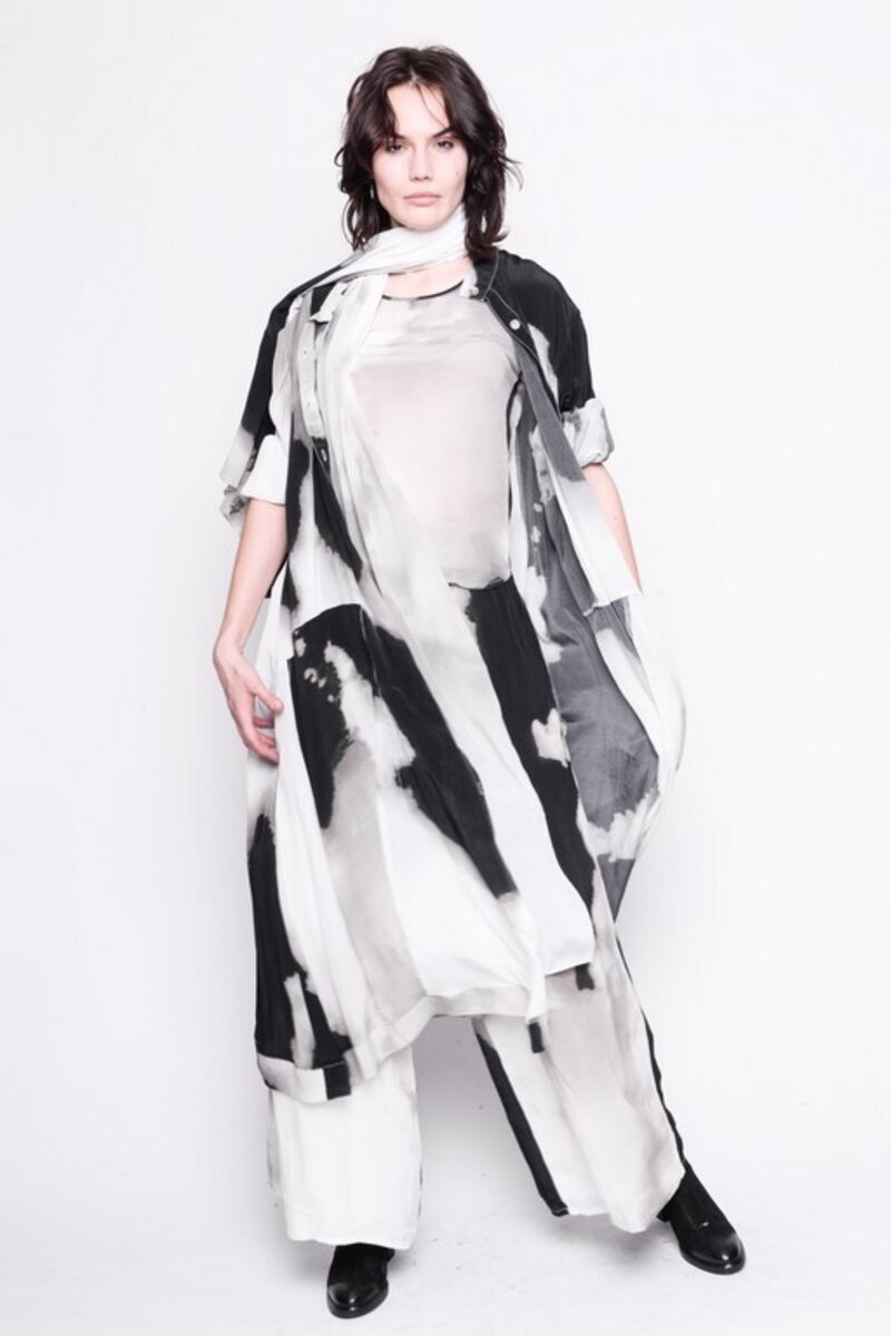 
                  
                    211.21.05 Top Touch The Sky 100% Viscose Printed Clouds
                  
                