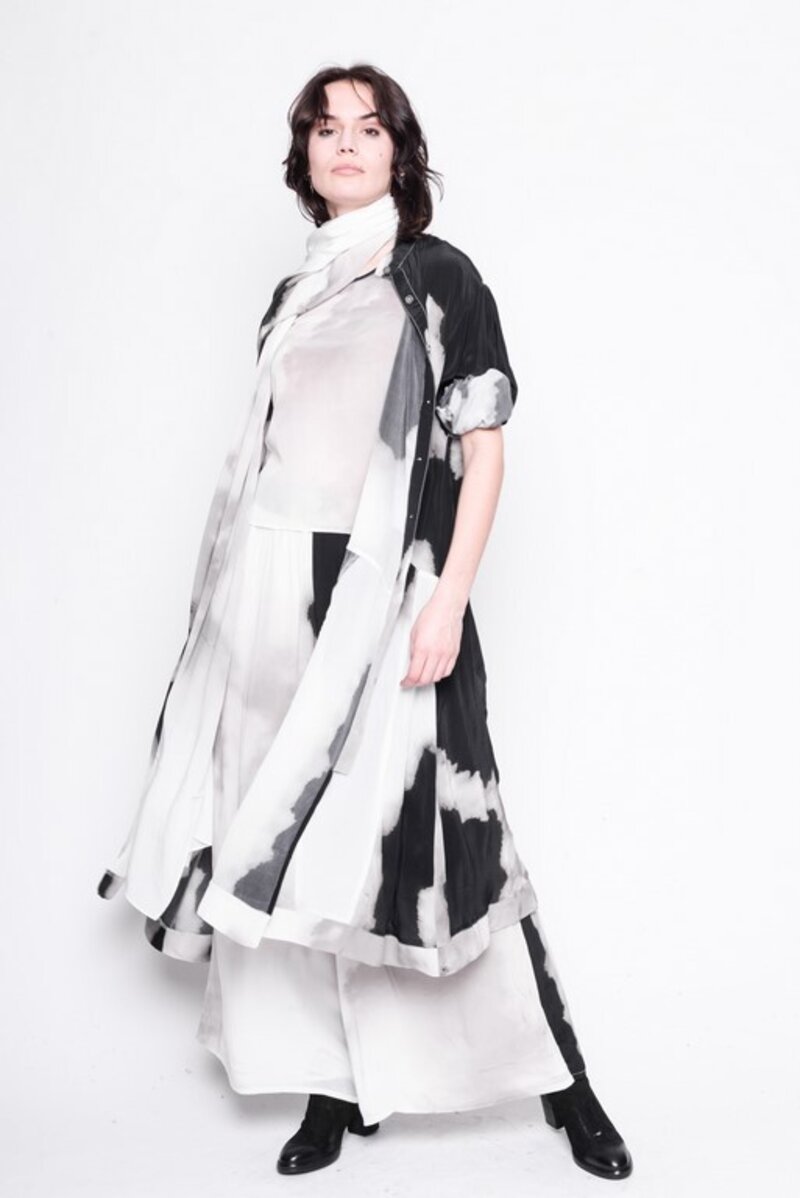 
                  
                    211.21.05 Top Touch The Sky 100% Viscose Printed Clouds
                  
                