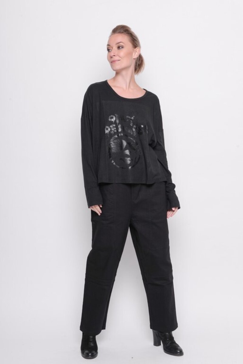 
                  
                    202.23.01 Top ONLY DESIGNER 60% COTTON 40% MODAL BLACK
                  
                
