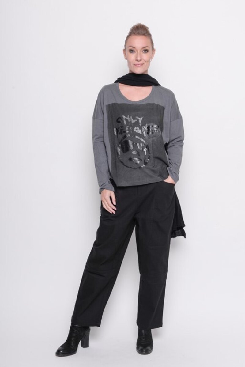 
                  
                    202.23.01 Top ONLY DESIGNER 60% COTTON 40% MODAL GREY
                  
                