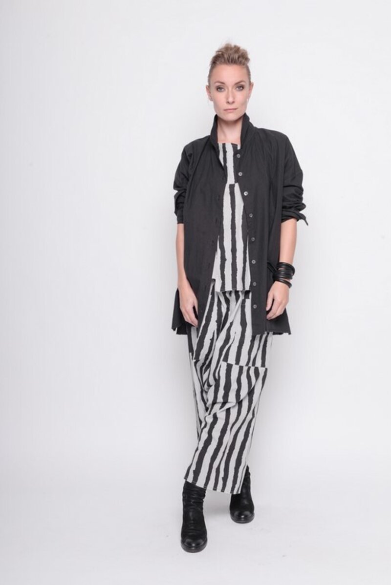 
                  
                    211.18.01 Top Leave Me Wasted 100% Cotton Stripe
                  
                