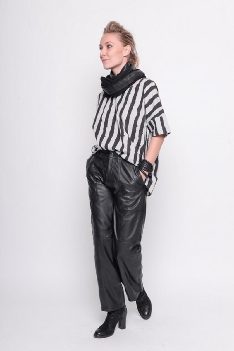 
                  
                    211.18.11 short top Same Again 100% Cotton STRIPE
                  
                
