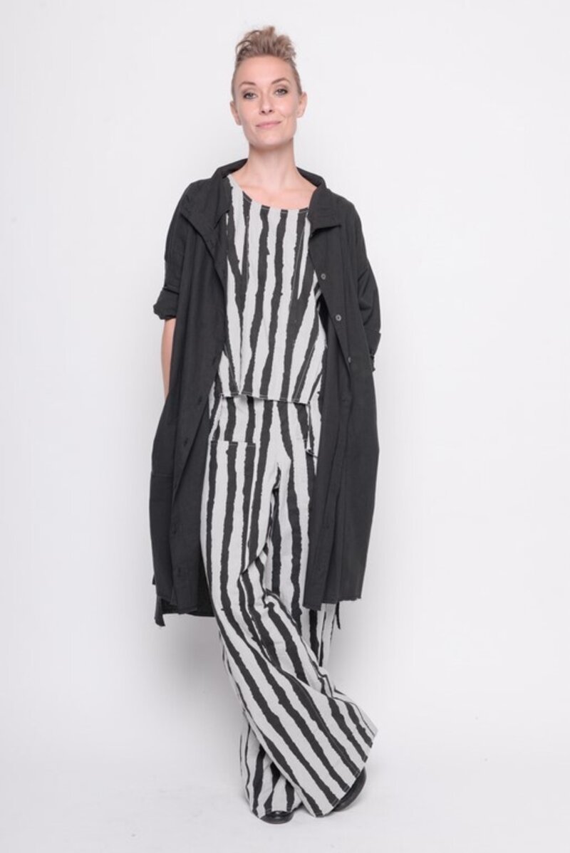 
                  
                    211.18.04 Top Wild Side 100% Cotton Stripe
                  
                