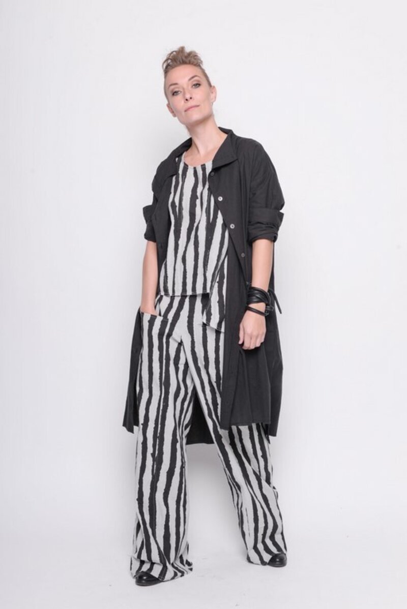 
                  
                    211.18.04 Top Wild Side 100% Cotton Stripe
                  
                