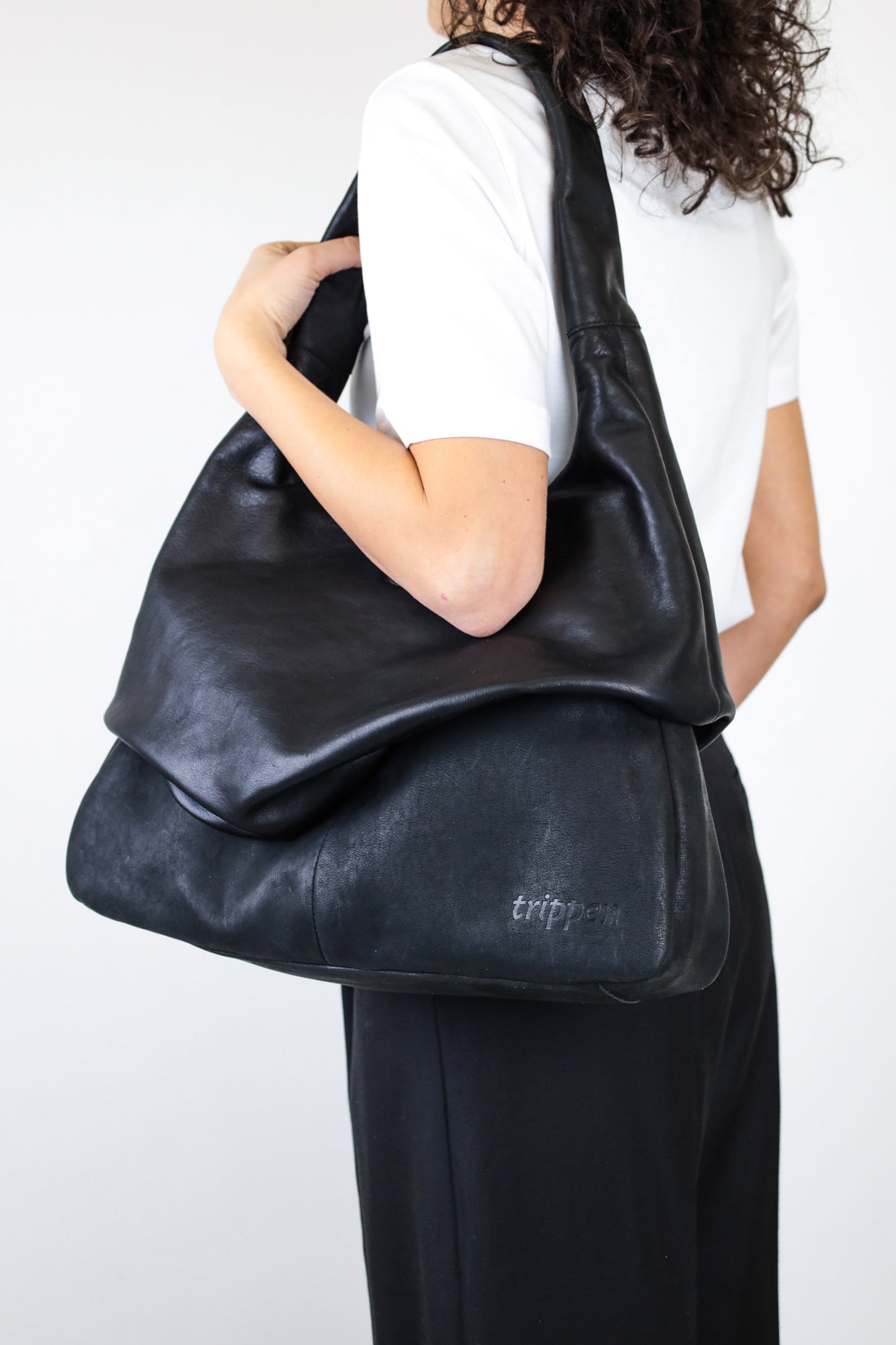 
                  
                    TRIPPEN BAG GLAZED B BGL TIZ BLACK 100% LEATHER
                  
                