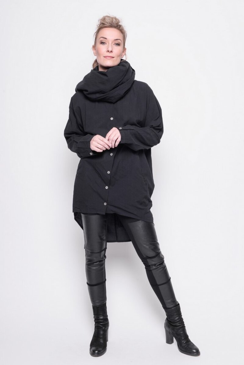 
                  
                    202.21.04 Tunic Textile 100% COTTON PLAIN BLACK
                  
                